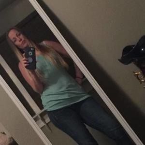 Meet your Posher, Lacey